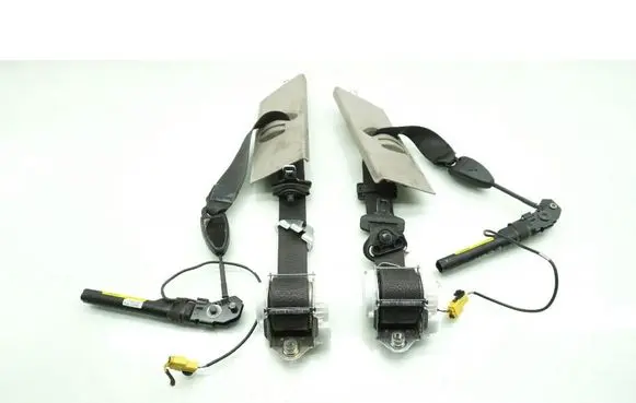 Opel Meriva B Front seatbelt 13305707