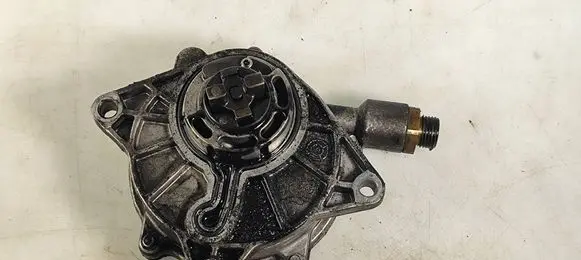 SsangYong Actyon Vacuum pump 9140300030 A6652300465 04H06