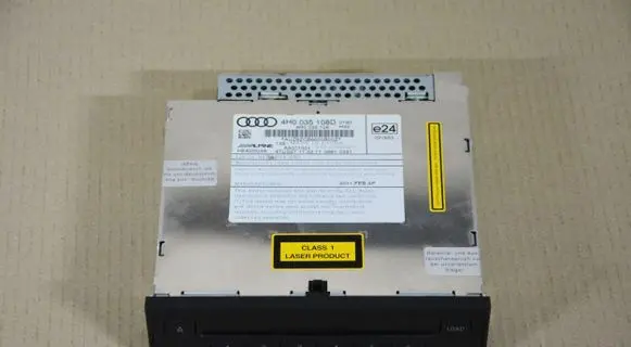 Volkswagen Touareg II CD/DVD changer 