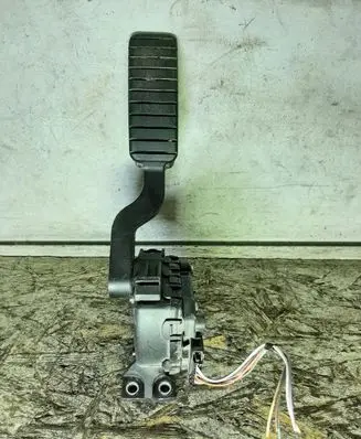 Renault Laguna II Accelerator throttle pedal 8200003392 6PV00811901