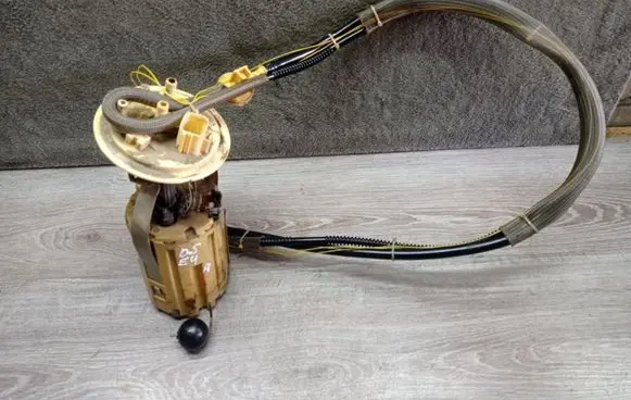 Volvo V70 In-tank fuel pump 0580303065 30671066