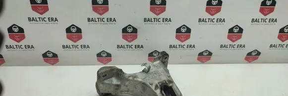BMW 4 F36 Gran coupe Engine mounting bracket 6788616 13807410