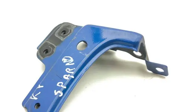 Lexus UX Fender mounting bracket