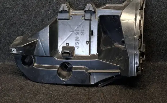 BMW X6 F16 Bumper support mounting bracket corner 7338285 10503410