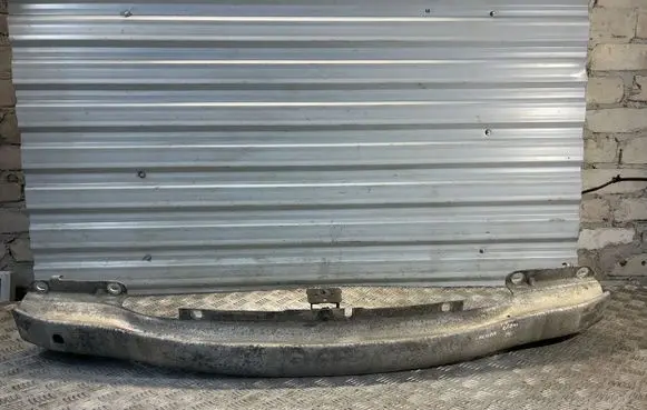 Renault Laguna III Front bumper cross member