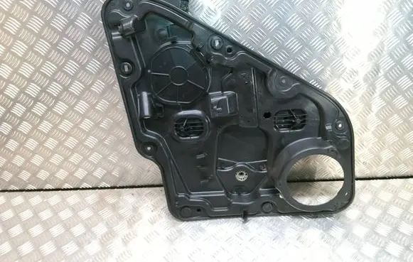 Jeep Grand Cherokee Rear window lifting mechanism without motor 68231068AA