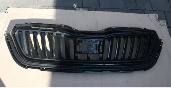 Skoda Scala Front bumper upper radiator grill 657853653 12291300 1200101122