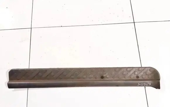 Ford Maverick Front sill trim cover 76952of000