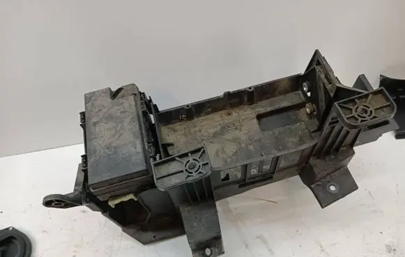 Dodge PickUp RAM SRT-10 Battery tray 55372500AE