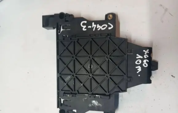 Volvo S60 Engine control unit holder 6G9N17108A 30729835
