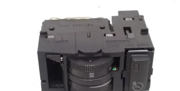 Audi A3 S3 8P Headlight level height control switch 8P2919094
