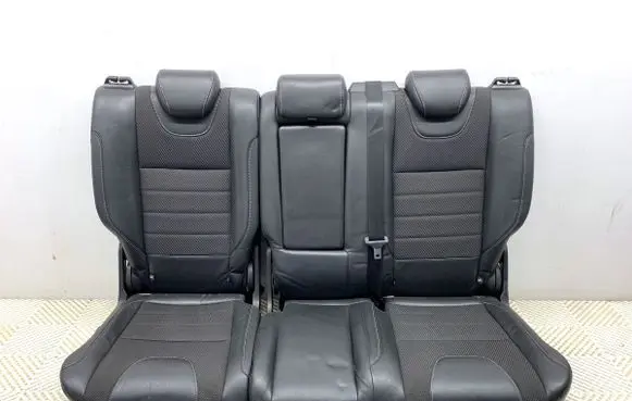 Ford Kuga II Second row seats 