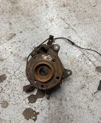BMW X3 F25 Front wheel hub 6787679