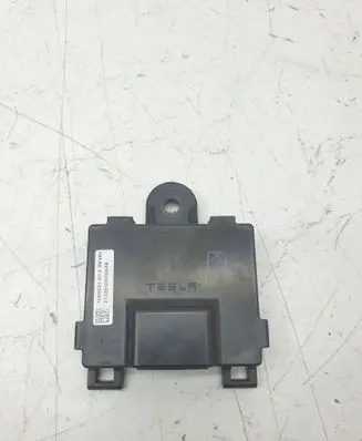 Tesla Model S Door control unit/module 106965100E 106965100 1069651