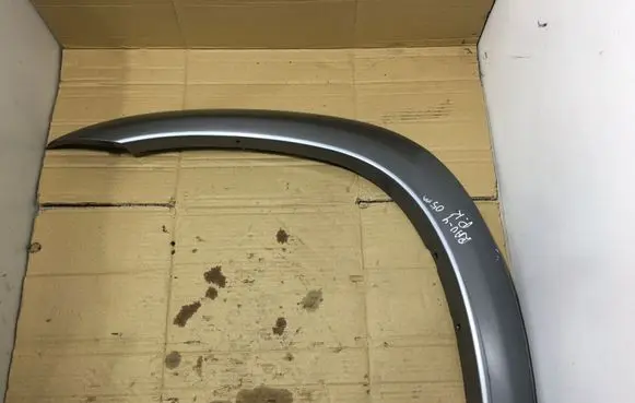Toyota RAV 4 (XA20) Front arch trim 7560242070