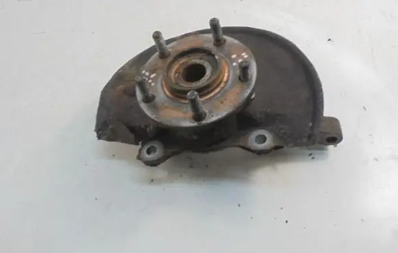 Mitsubishi Lancer VIII Front wheel hub spindle knuckle 