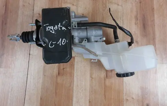 Toyota C-HR I Master brake cylinder 4721010430