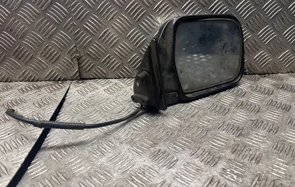 Toyota Corolla Verso AR10 Front door electric wing mirror P2920