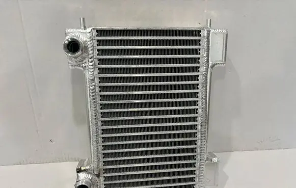 Mercedes-Benz G W463 2nd Gen Coolant radiator A4635000101