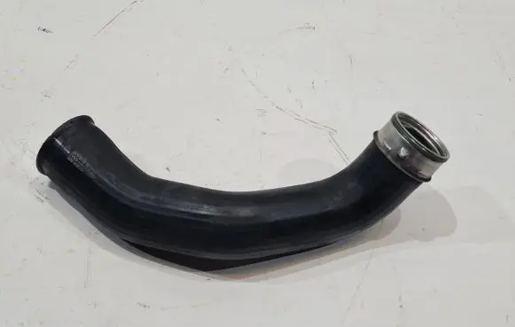Mercedes-Benz R W251 Intercooler hose/pipe A2515281282