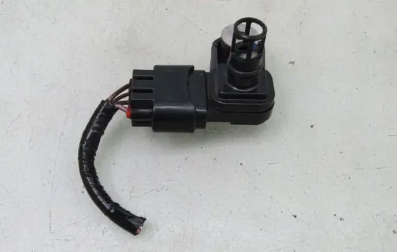 Mazda CX-30 Hydraulic servotronic pressure valve HF0118211