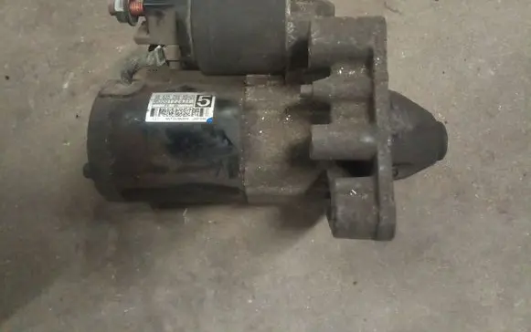 Peugeot 3008 I Starter motor