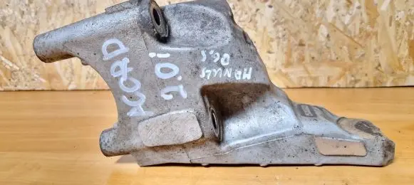 Honda Accord Gearbox mounting bracket 50TL0