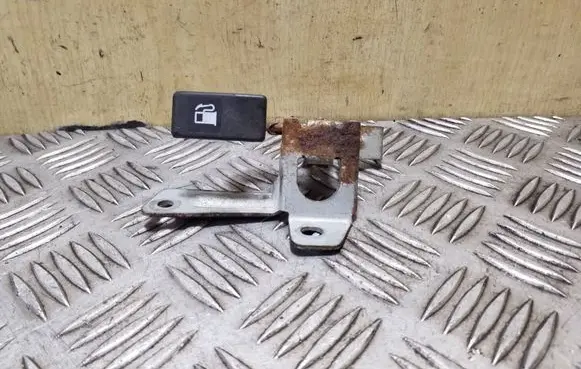Subaru Forester SF Fuel cap release pull handle 
