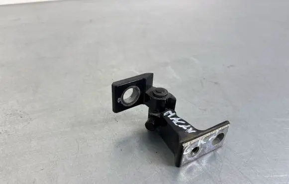 Porsche Macan (95B) Rear door lower hinge