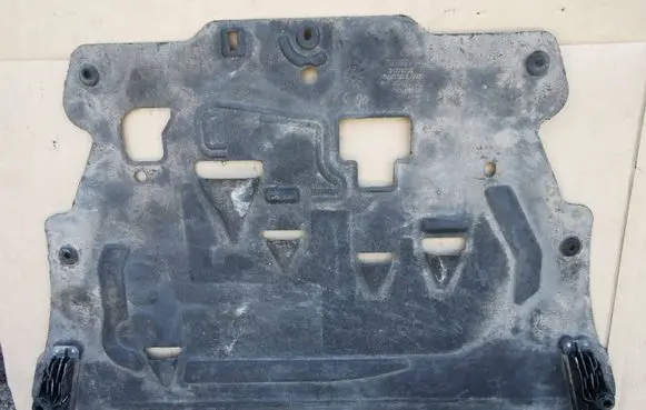 Volvo XC60 Engine splash shield/under tray 31378306