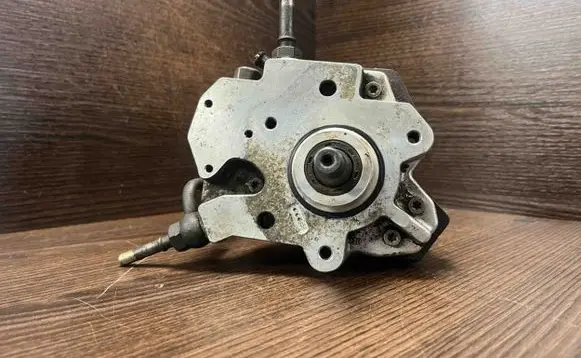 Iveco Daily 3rd gen Fuel injection high pressure pump 0445020008