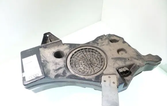 Audi A3 S3 8P Subwoofer speaker 8P4035382