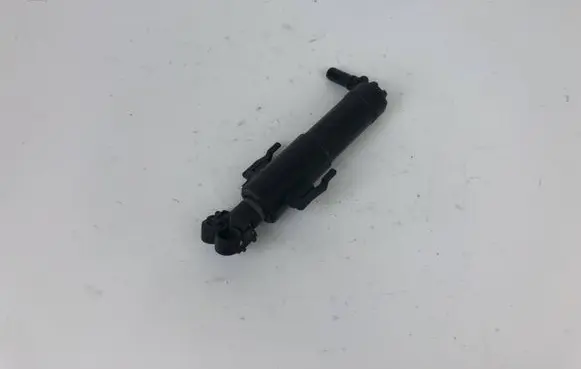 BMW 7 G11 G12 Headlight washer spray nozzle 7357354
