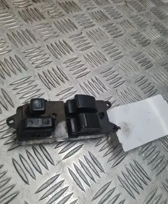 Toyota Corolla E120 E130 Electric window control switch 8480202291