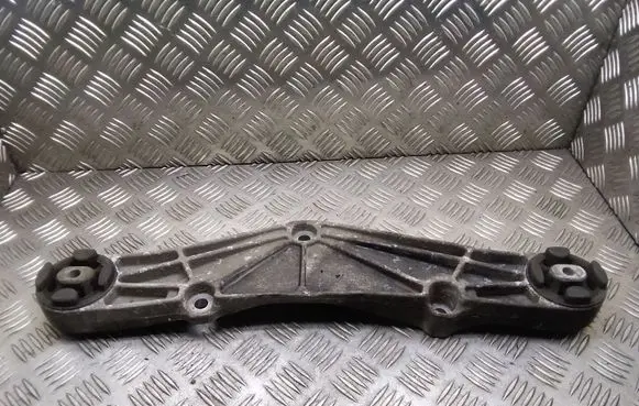 Volkswagen Phaeton Rear differential/diff mount bracket 3D0599285B