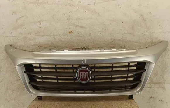 Fiat Ducato Front bumper upper radiator grill 18072151 A026