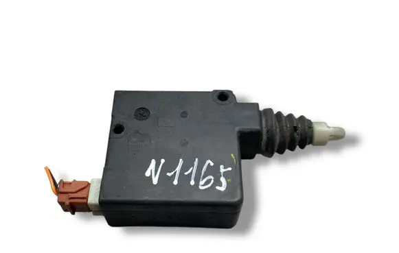 Jaguar XK8 - XKR Tailgate boot lock/latch motor 