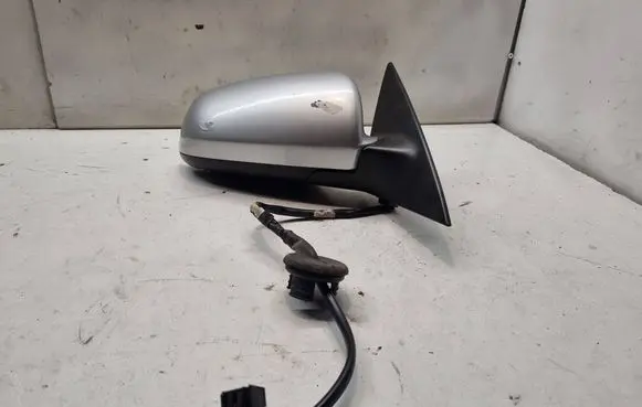 Audi A6 S6 C6 4F Front door electric wing mirror E1010754