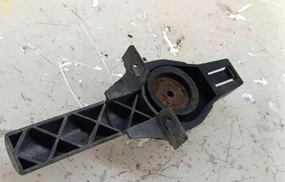 Audi A4 S4 B8 8K Radiator mount bracket 8K0805201 8K0121276A