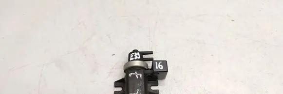 BMW 5 E39 Turbo solenoid valve 72279600 2247906 02T269