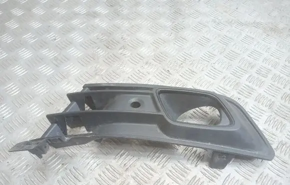 Renault Captur Front bumper lower grill 261A35462R