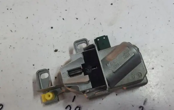 Steering wheel lock