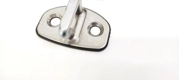 Skoda Octavia Mk2 (1Z) Front door lock loop/hook striker 6Y0837033C 1Z0837033C