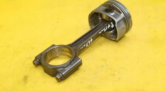 Mini One - Cooper R50 - 53 Piston with connecting rod 77L27