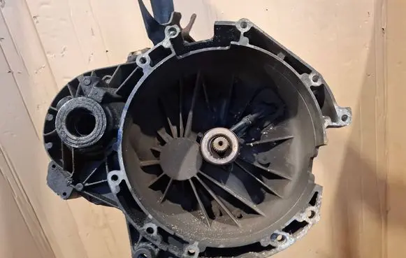 Ford Transit Manual 5 speed gearbox 6CIR7F096 2C1E7097