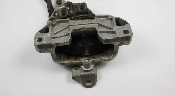 Mercedes-Benz A W177 AMG Engine mount bracket A2472405400 220941756 ZGS0020001