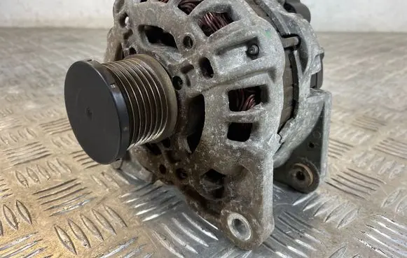 Dacia Lodgy Generator/alternator 231000803R F000BL0676