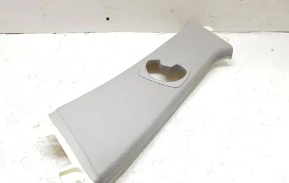 BMW 3 E90 E91 (B) pillar trim (top) 7058335