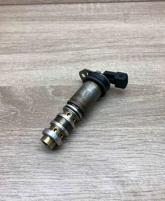 BMW 5 F10 F11 Camshaft vanos timing valve 7561265 1315094