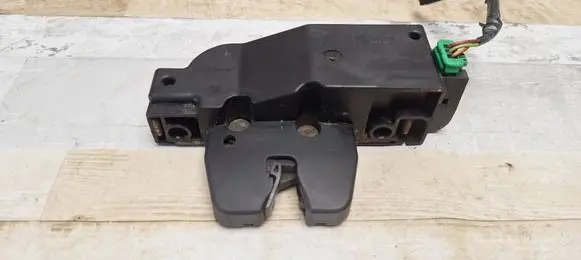 Peugeot 407 Tailgate/trunk/boot lock/catch/latch 9653208080